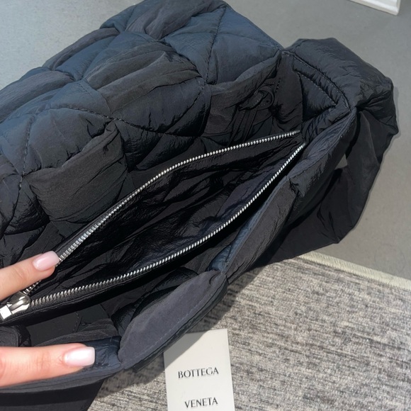 Bottega Veneta Tech Padded Cassette Cloth Crossbody Bag Black - Picture 7 of 8